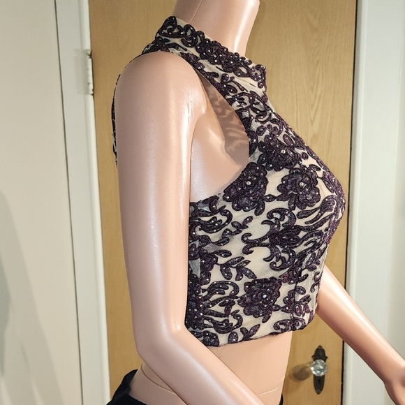 Purple Embellished Crop Tank Top - Picture 3 of 9
